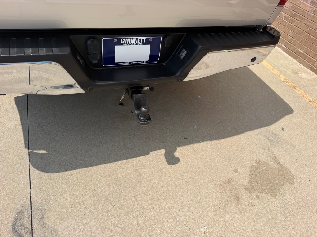 Photo 27 of this FORD F150 XLT 4X4