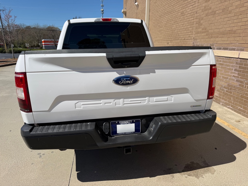 Photo 9 of this FORD F150 XL CREW