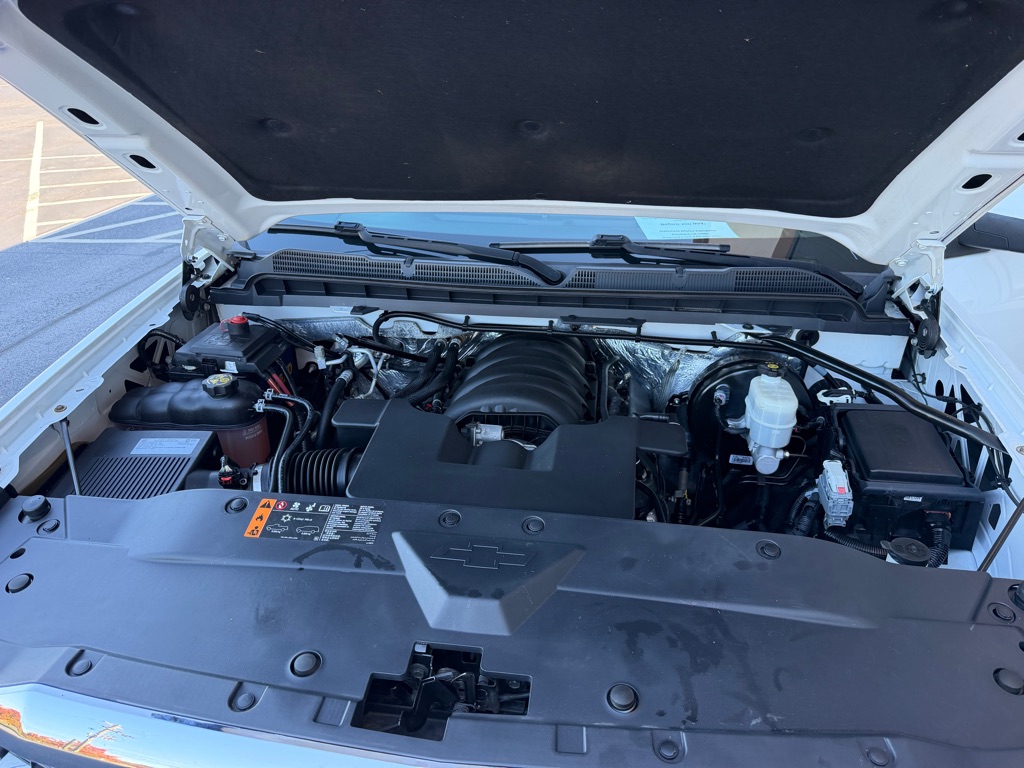 Photo 25 of this CHEVROLET SILVERADO LT