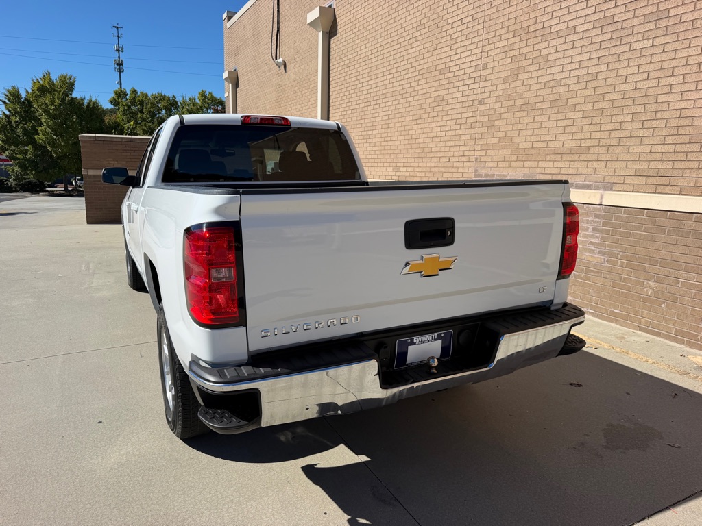 Photo 9 of this CHEVROLET SILVERADO LT