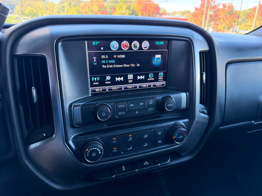 Photo 17 of this CHEVROLET SILVERADO LT