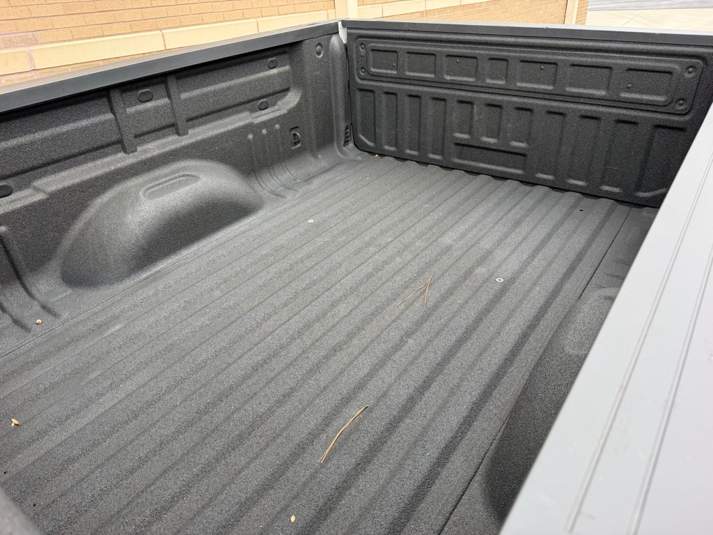 Photo 21 of this CHEVROLET COLORADO LT