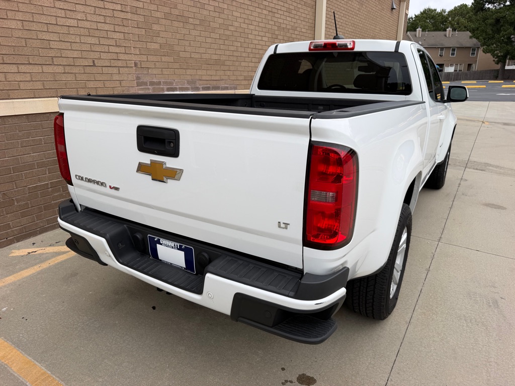 Photo 5 of this CHEVROLET COLORADO LT