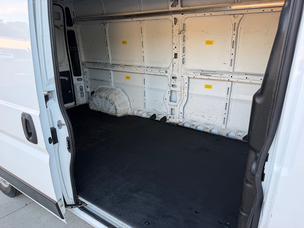 Photo 23 of this RAM PROMASTER 2500