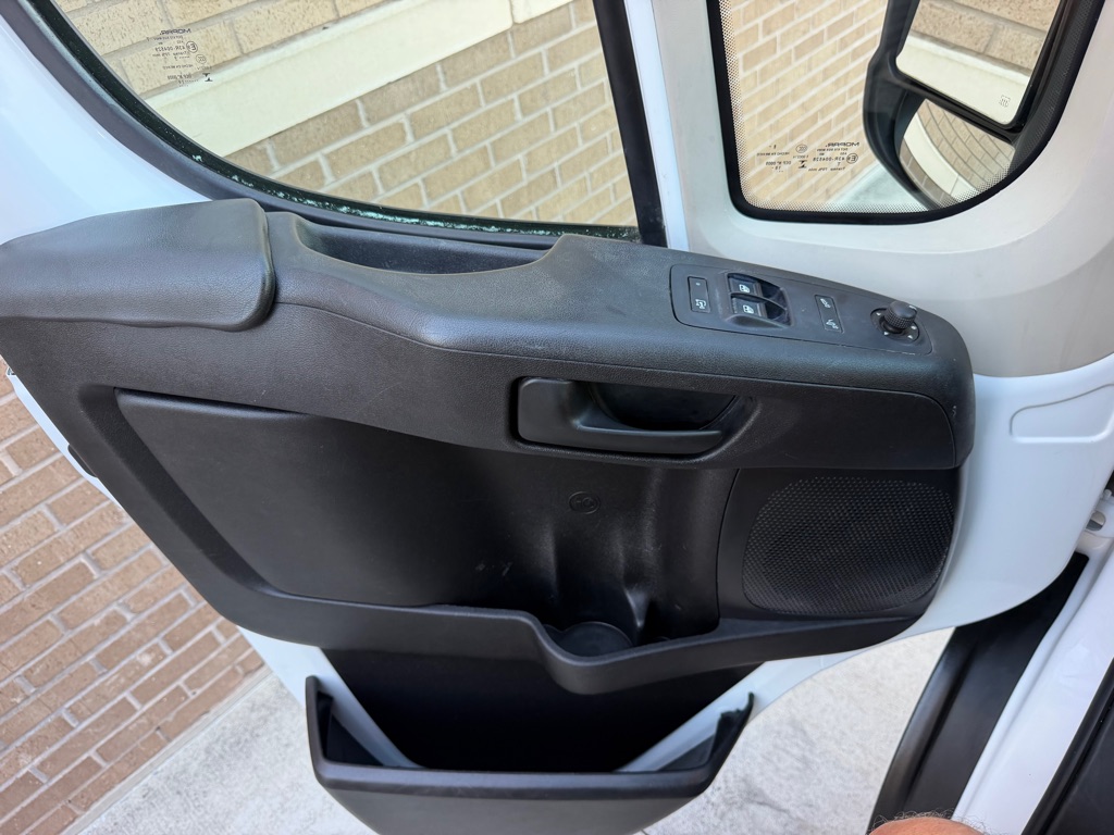 Photo 17 of this RAM PROMASTER 2500