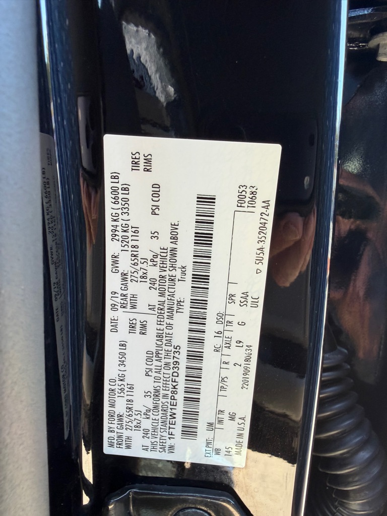 Photo 34 of this FORD F150 XLT 4X4