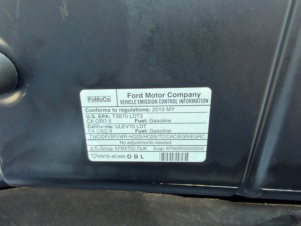 Photo 35 of this FORD F150 XLT 4X4