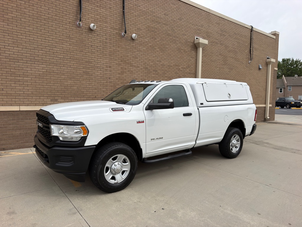 Photo 7 of this RAM 2500 6.4 HEMI