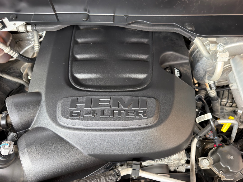 Photo 25 of this RAM 2500 6.4 HEMI