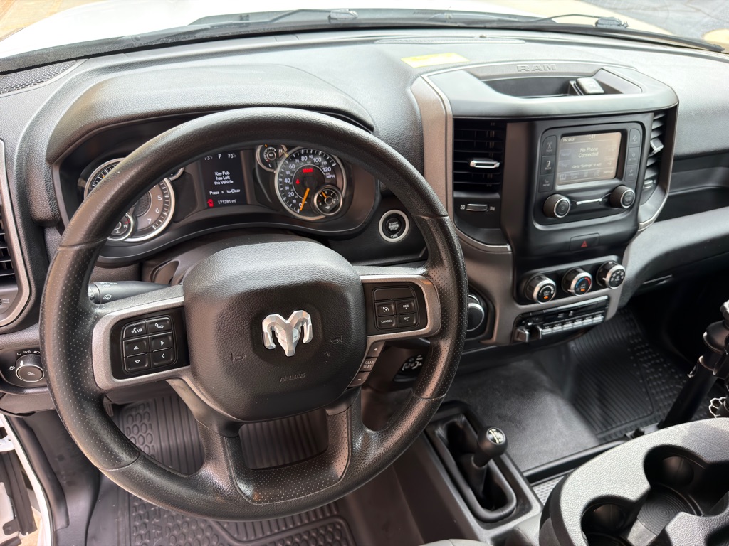 Photo 21 of this RAM 2500 6.4 HEMI