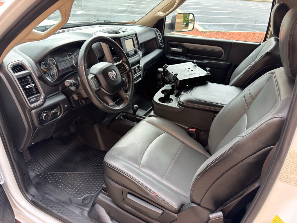 Photo 14 of this RAM 2500 6.4 HEMI
