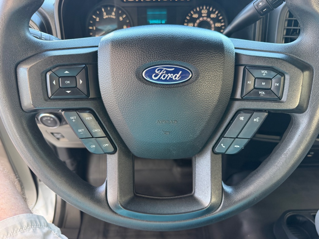Photo 19 of this FORD F150 XL LWB
