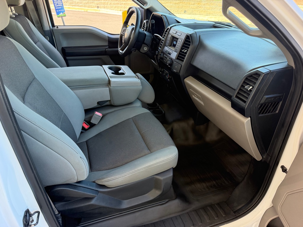 Photo 15 of this FORD F150 XL LWB