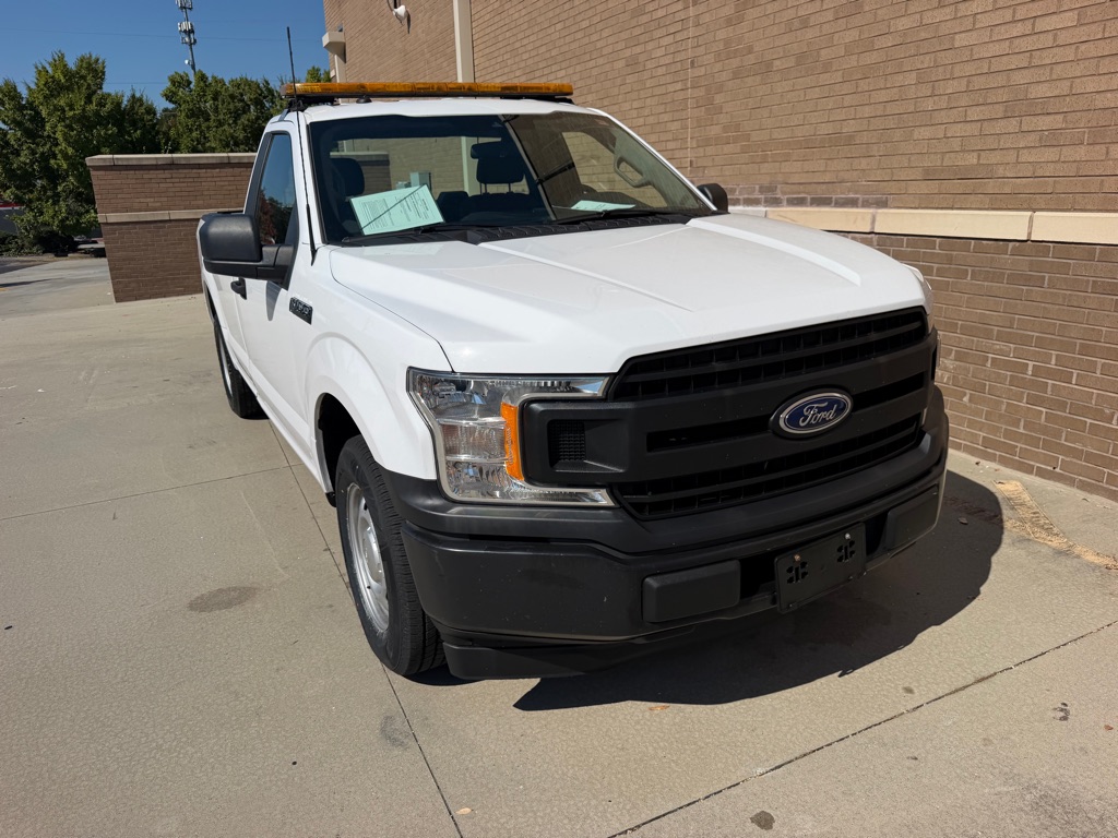 Photo 4 of this FORD F150 XL LWB
