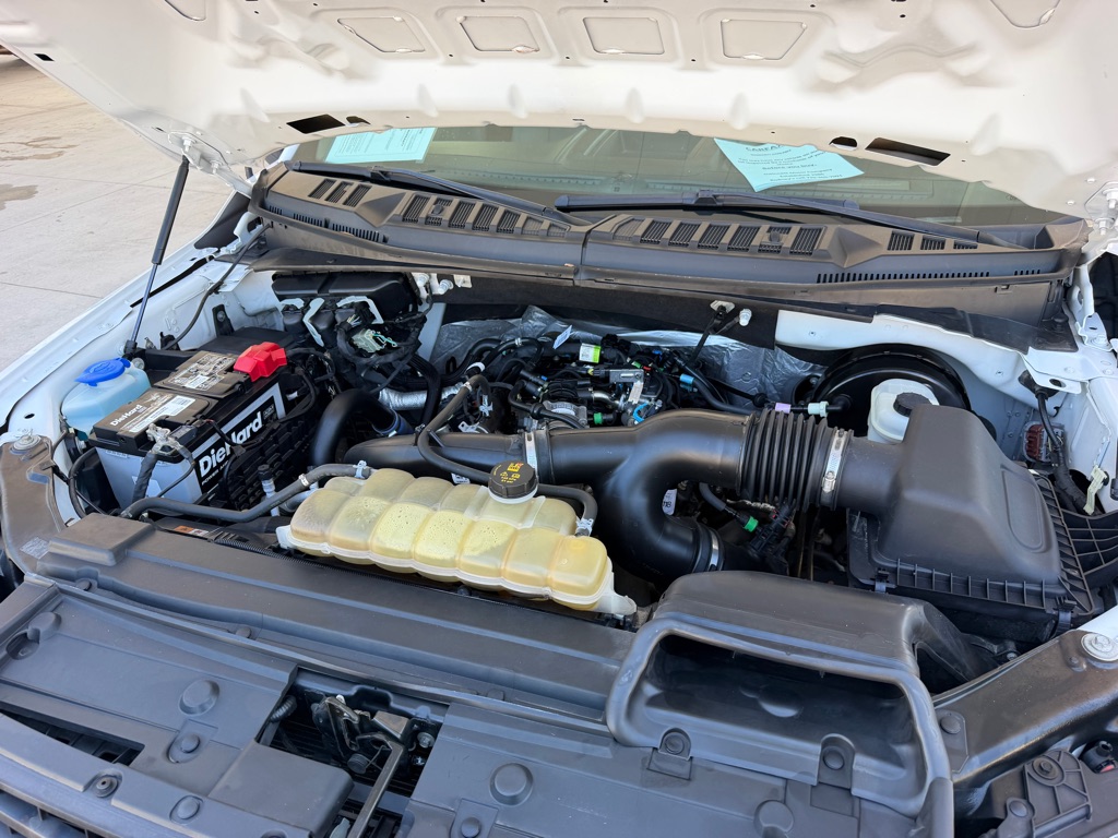 Photo 24 of this FORD F150 XL LWB