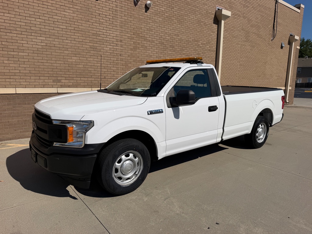 Photo 8 of this FORD F150 XL LWB