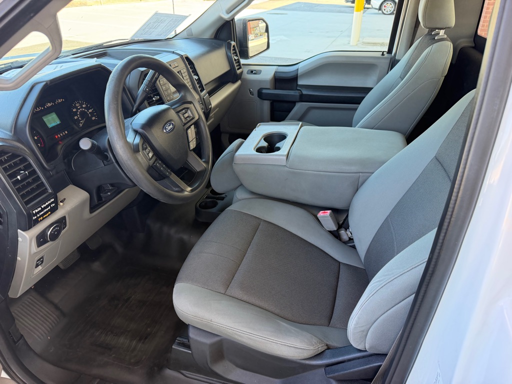 Photo 12 of this FORD F150 XL LWB