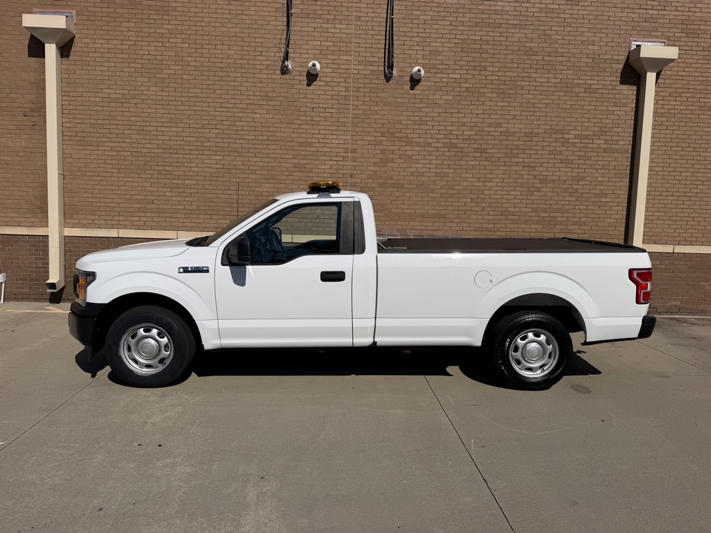 Photo 9 of this FORD F150 XL LWB