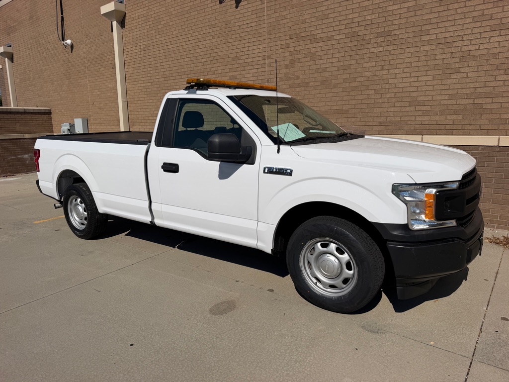 Photo 5 of this FORD F150 XL LWB