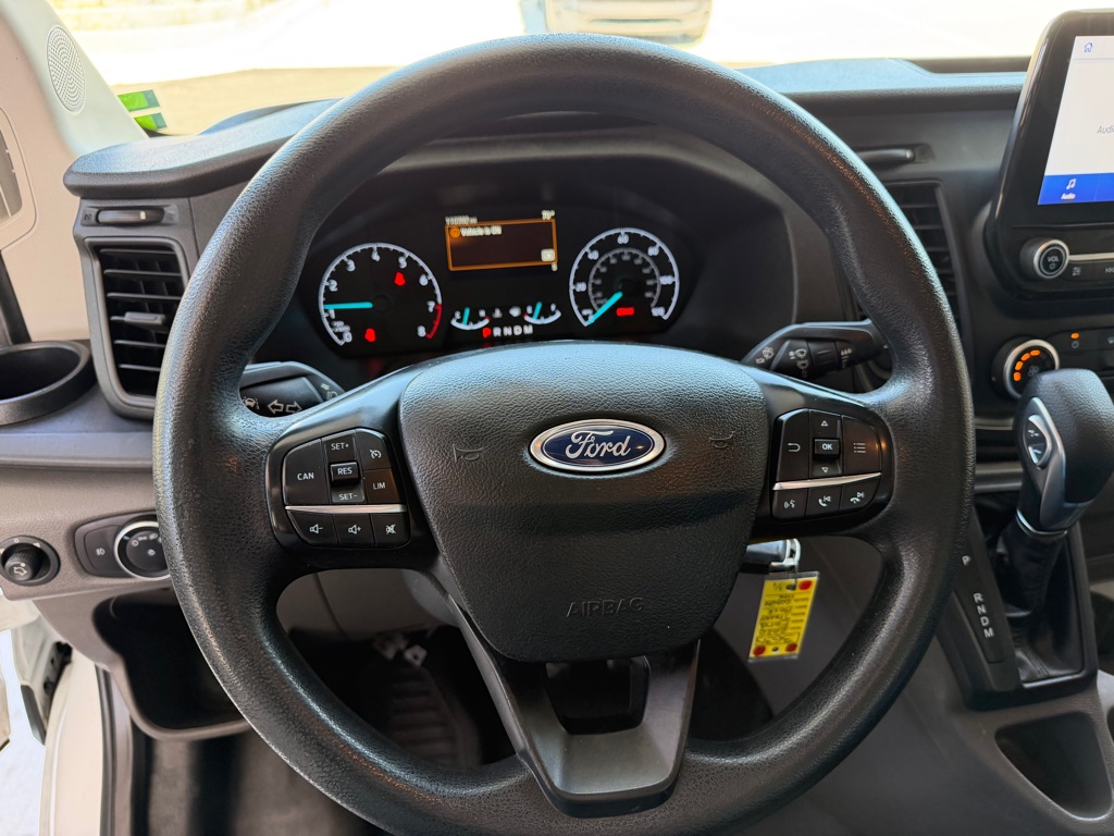 Photo 21 of this FORD TRANSIT T-150