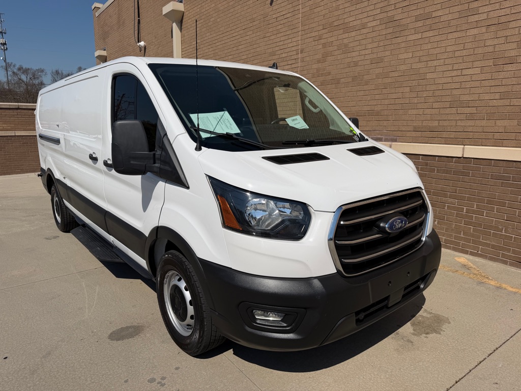 Photo 6 of this FORD TRANSIT T-150
