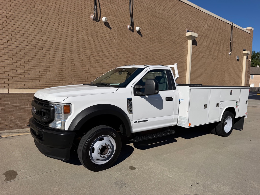 Photo 6 of this FORD F450 UTILITY