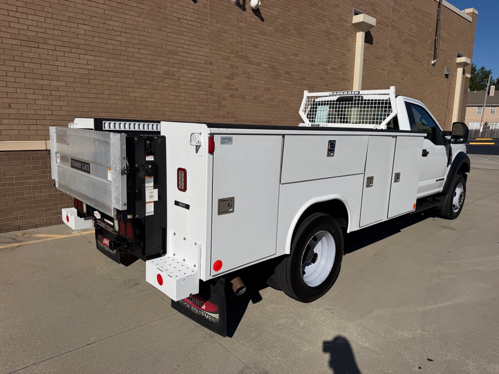 Photo 10 of this FORD F450 UTILITY