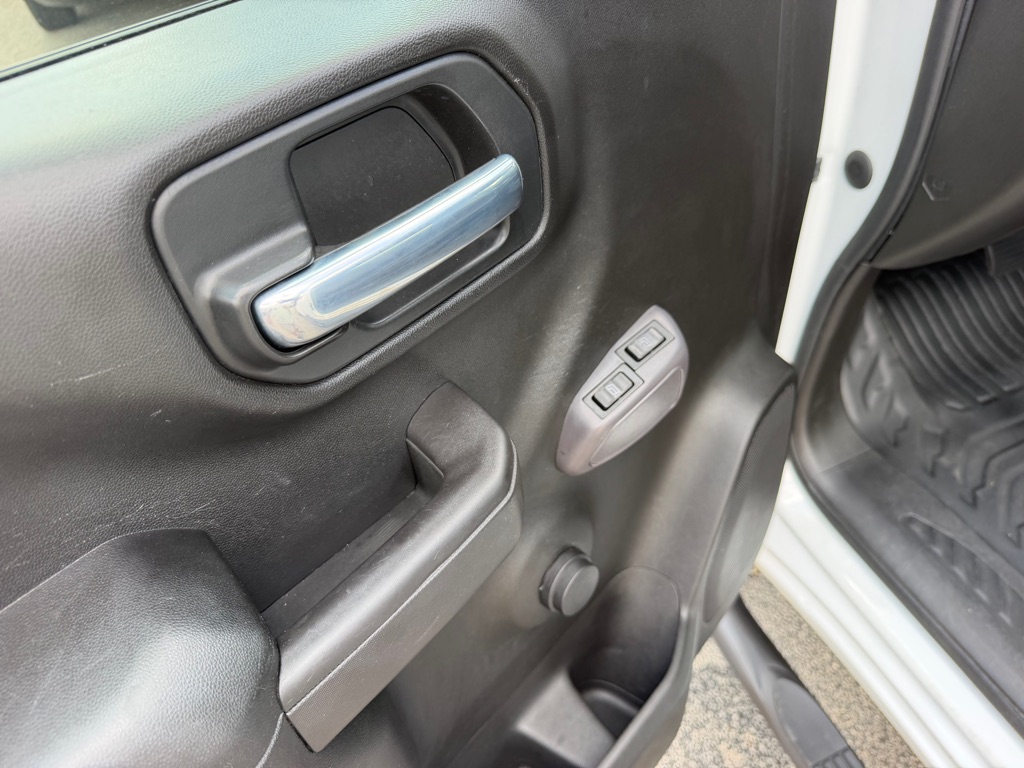 Photo 22 of this CHEVROLET SILVERADO 2500