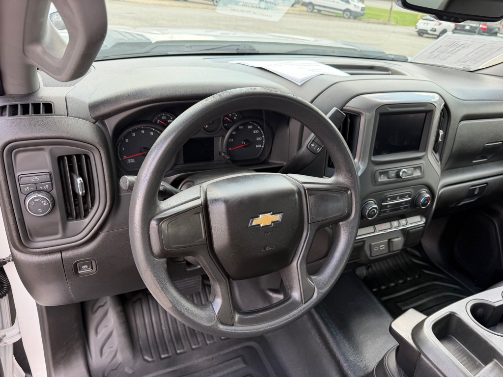 Photo 21 of this CHEVROLET SILVERADO 2500