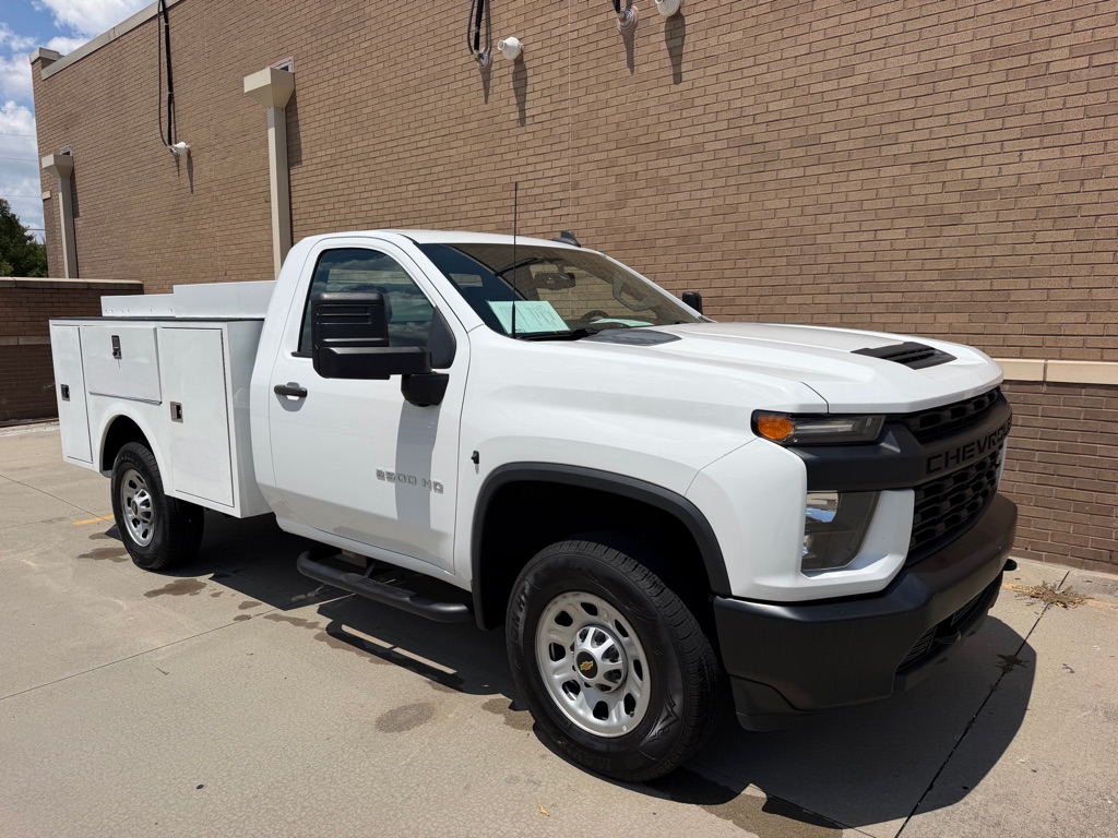Photo 3 of this CHEVROLET SILVERADO 2500
