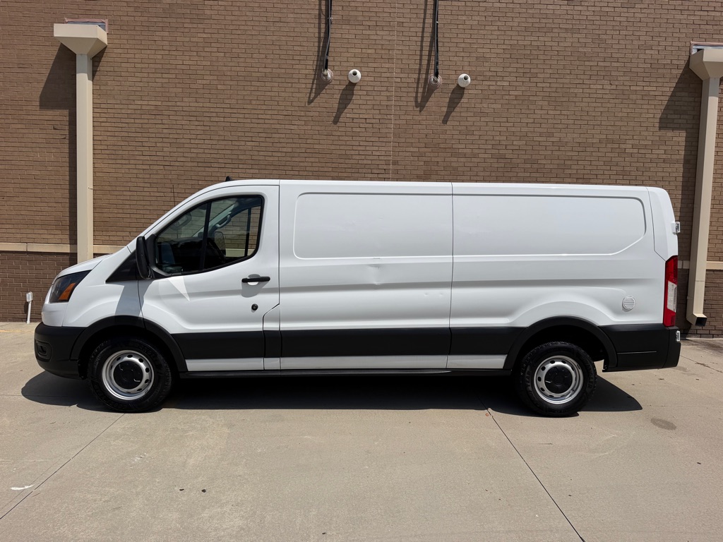 Photo 10 of this FORD TRANSIT T-150
