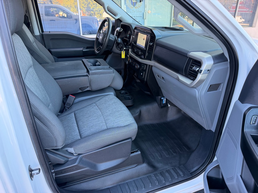 Photo 12 of this FORD F150 XL LWB