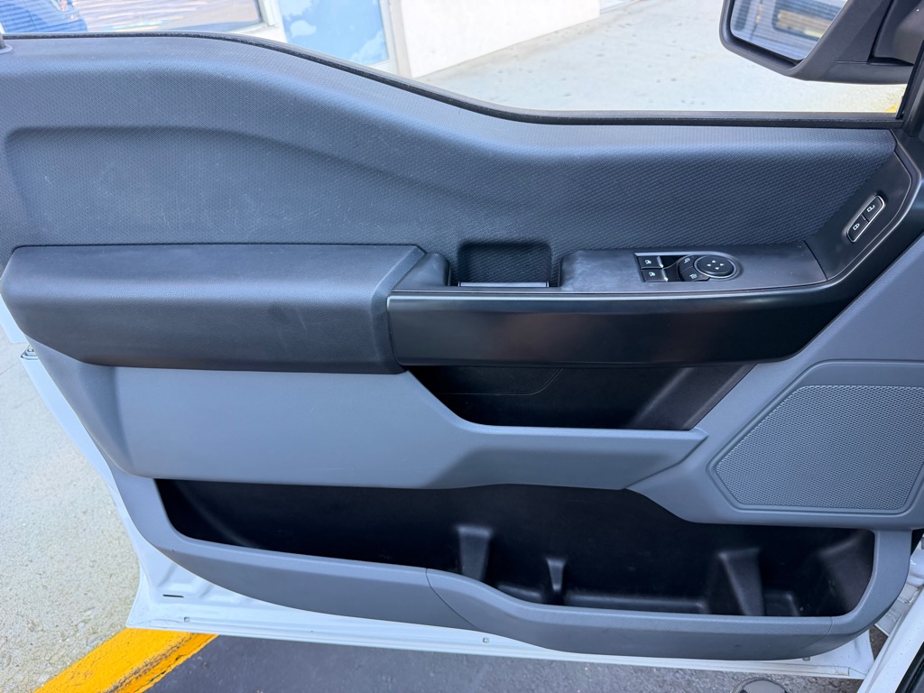 Photo 13 of this FORD F150 XL LWB