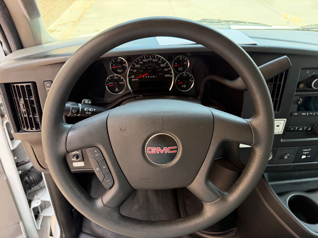 Photo 14 of this GMC SAVANA G3500