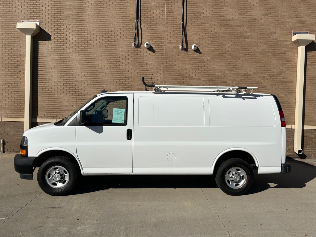 Photo 7 of this CHEVROLET EXPRESS G2500