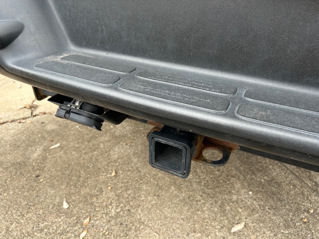 Photo 22 of this CHEVROLET EXPRESS G2500