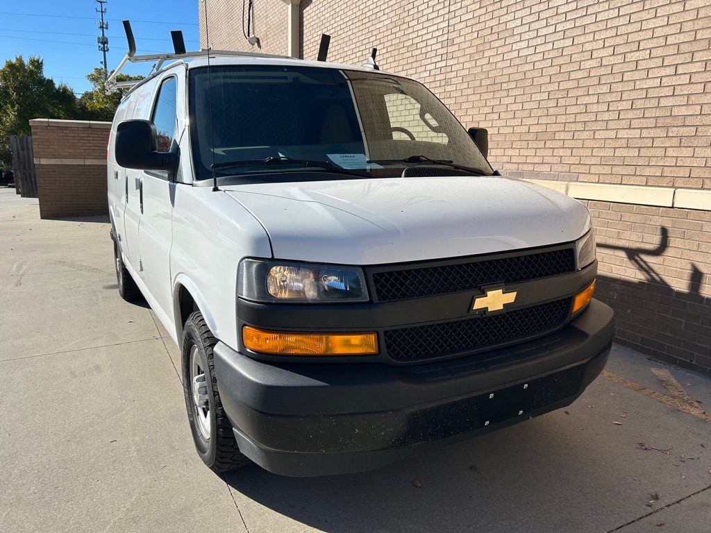 Photo 8 of this CHEVROLET EXPRESS G2500