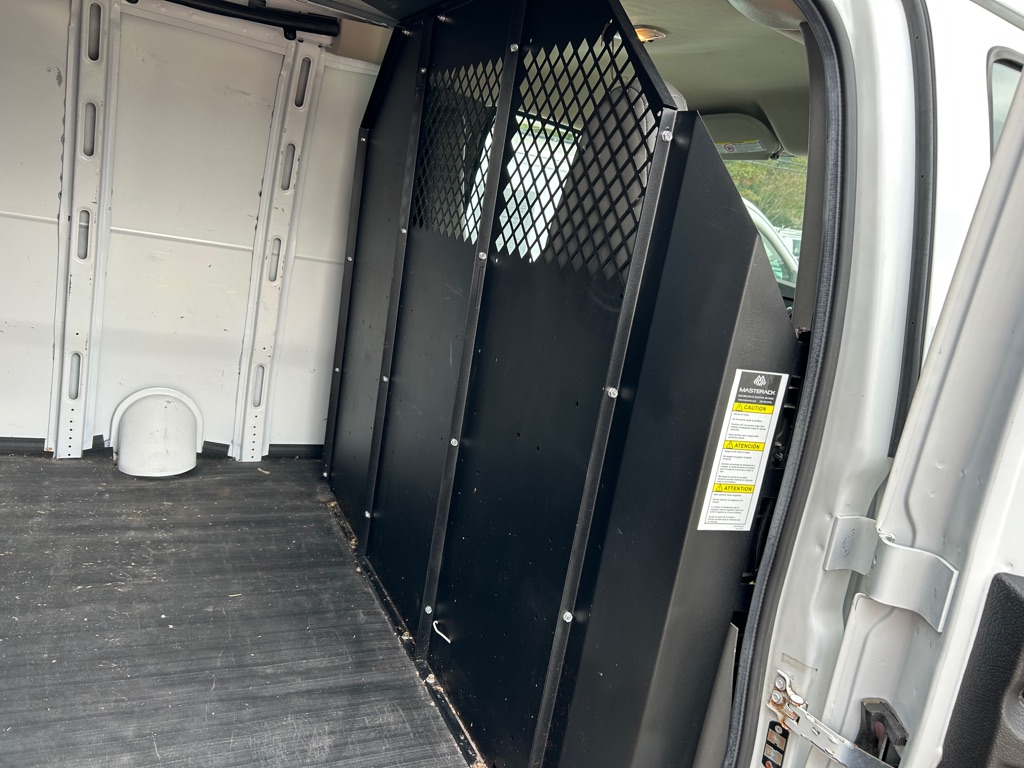 Photo 21 of this CHEVROLET EXPRESS G2500