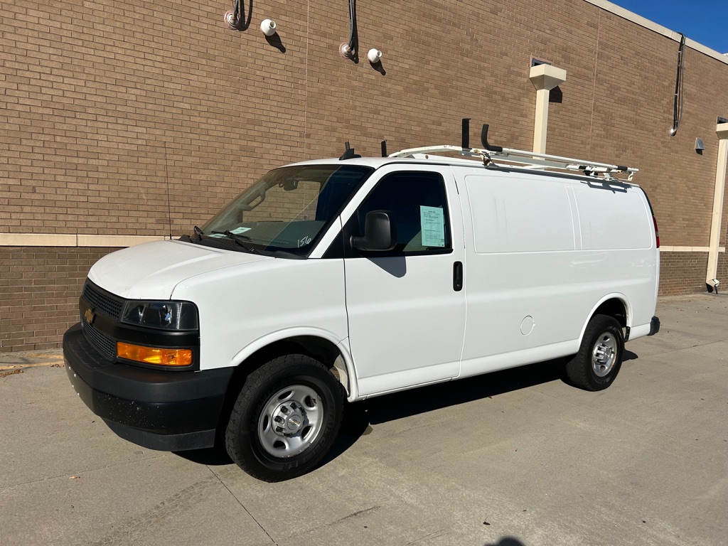 Photo 6 of this CHEVROLET EXPRESS G2500