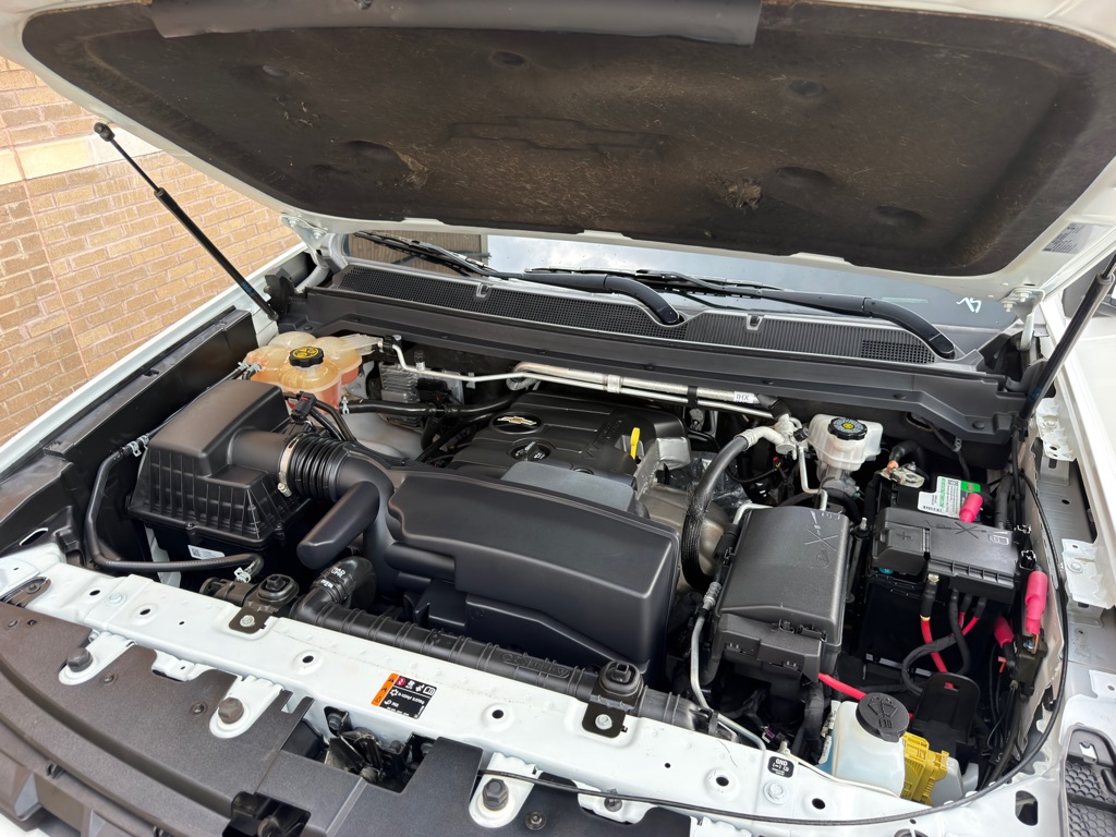 Photo 21 of this CHEVROLET COLORADO LT