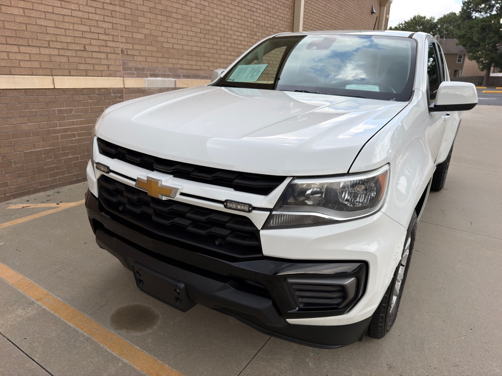 Photo 11 of this CHEVROLET COLORADO LT