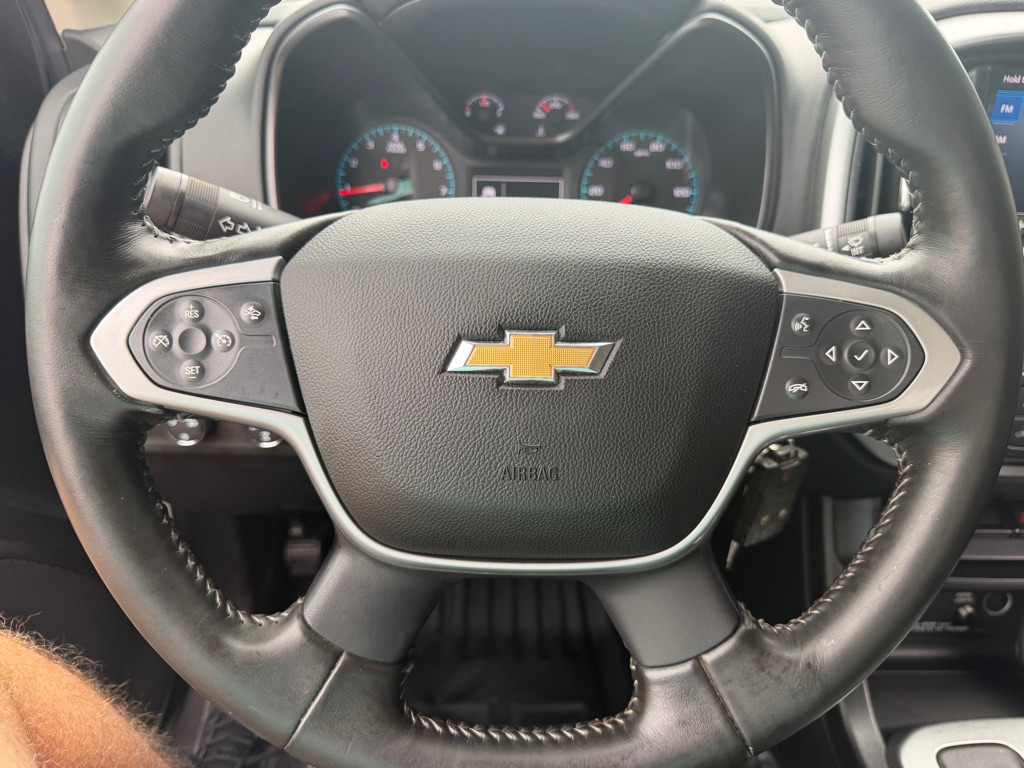Photo 18 of this CHEVROLET COLORADO LT 4X4