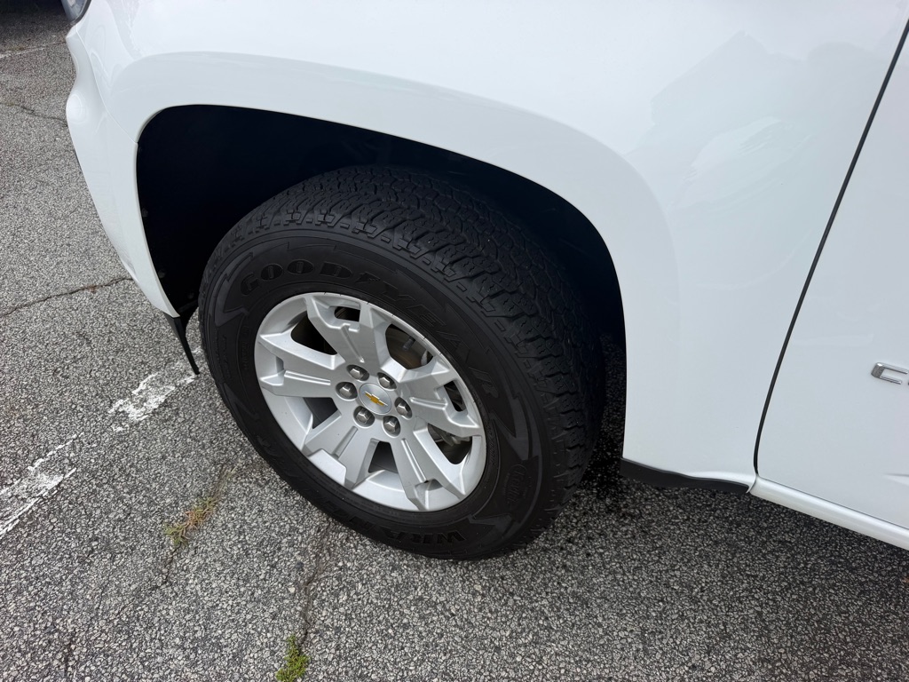 Photo 21 of this CHEVROLET COLORADO LT 4X4