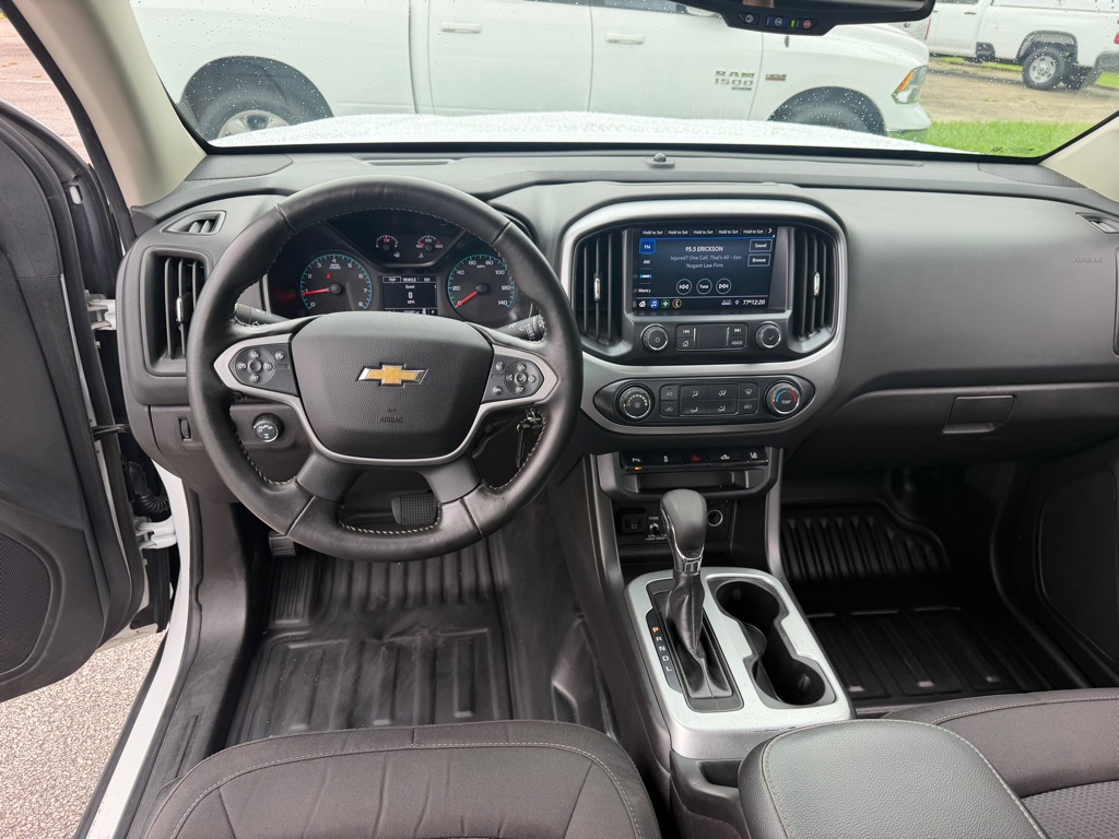 Photo 13 of this CHEVROLET COLORADO LT 4X4