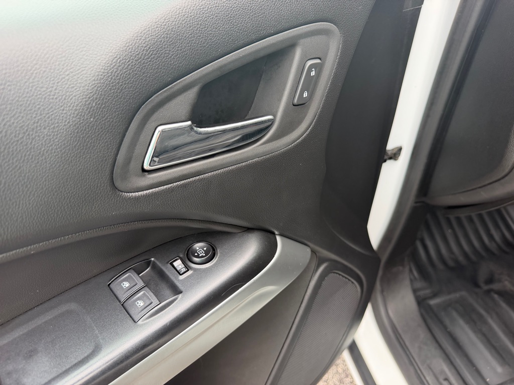 Photo 15 of this CHEVROLET COLORADO LT 4X4