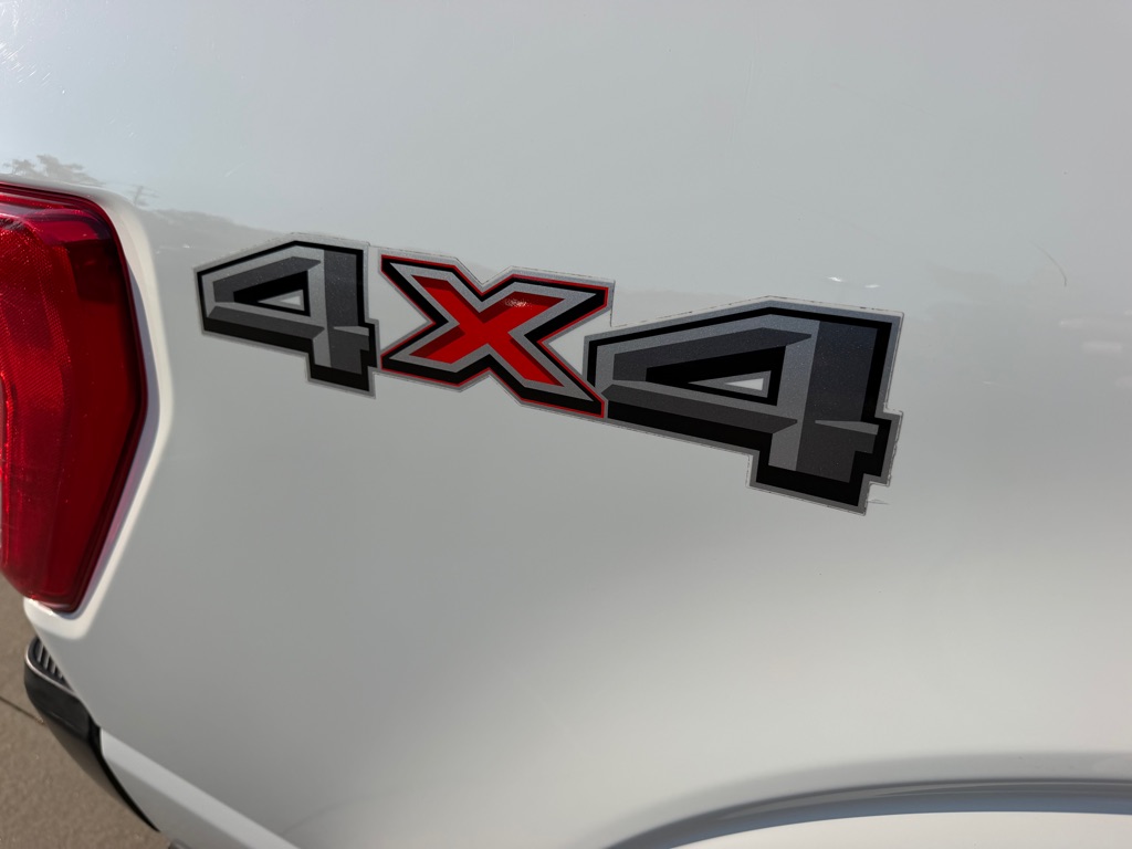 Photo 22 of this FORD F150 SC 4X4