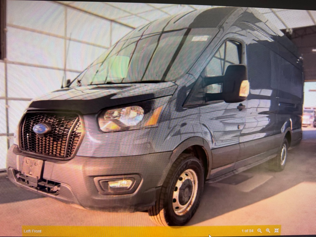 Photo 2 of this FORD TRANSIT T-250
