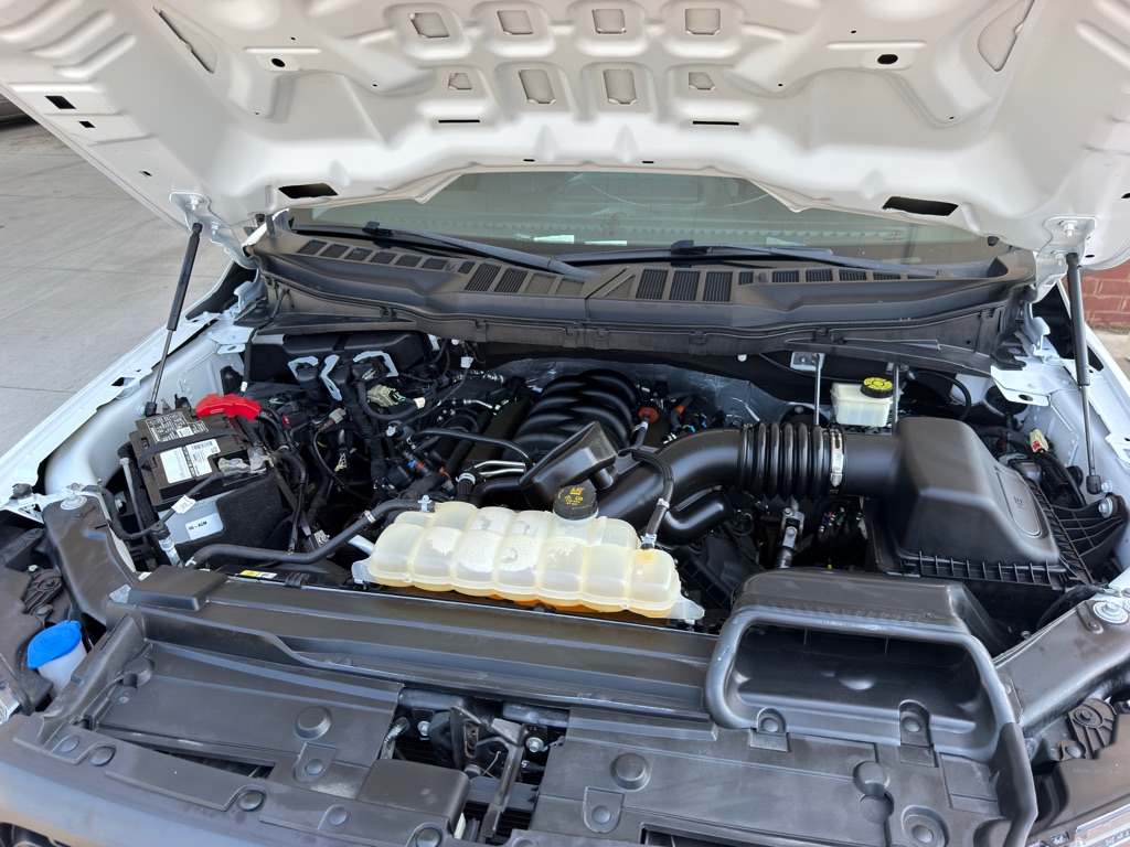 Photo 22 of this FORD F150 SC LWB