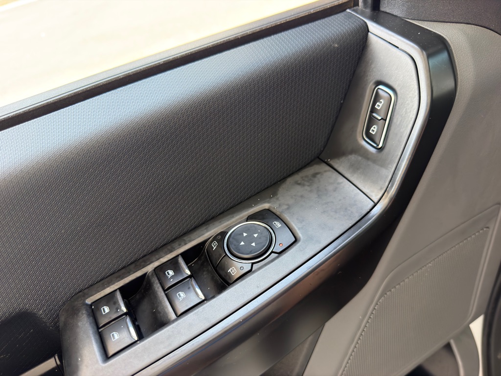 Photo 11 of this FORD F150 SC LWB