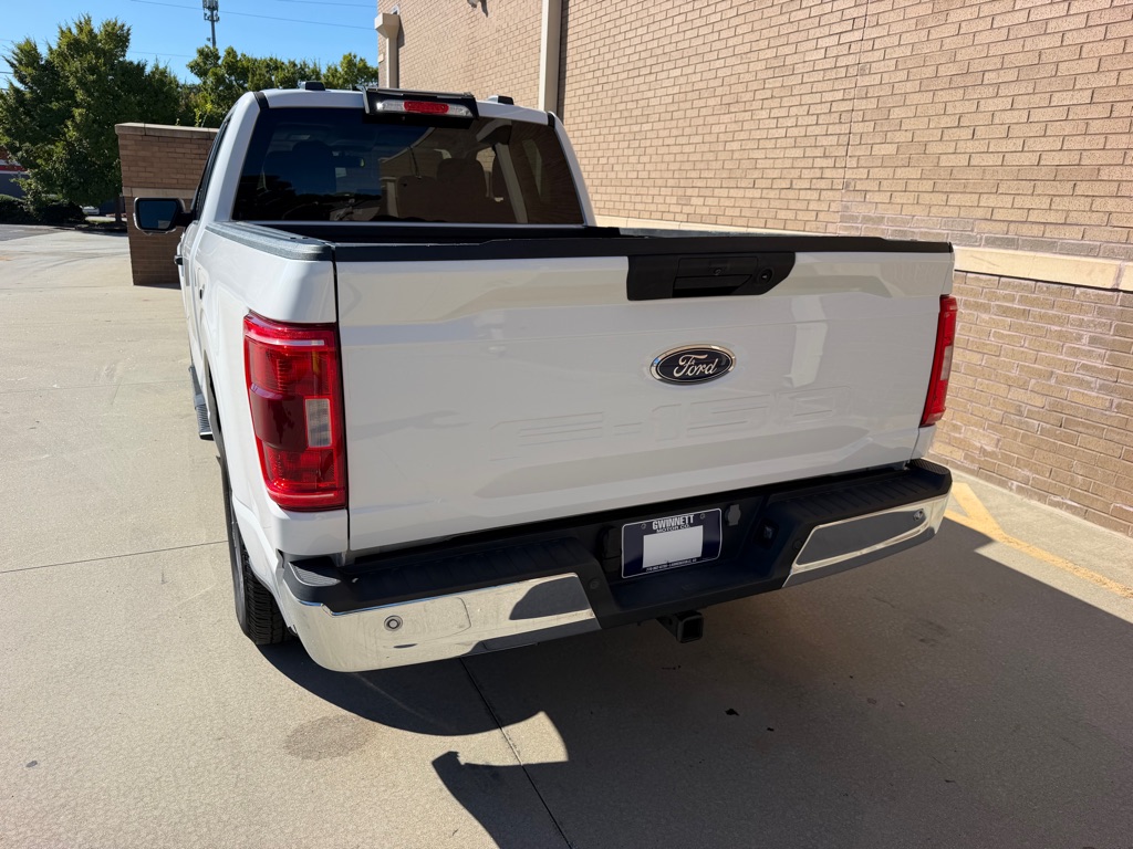Photo 10 of this FORD F150 SC XLT
